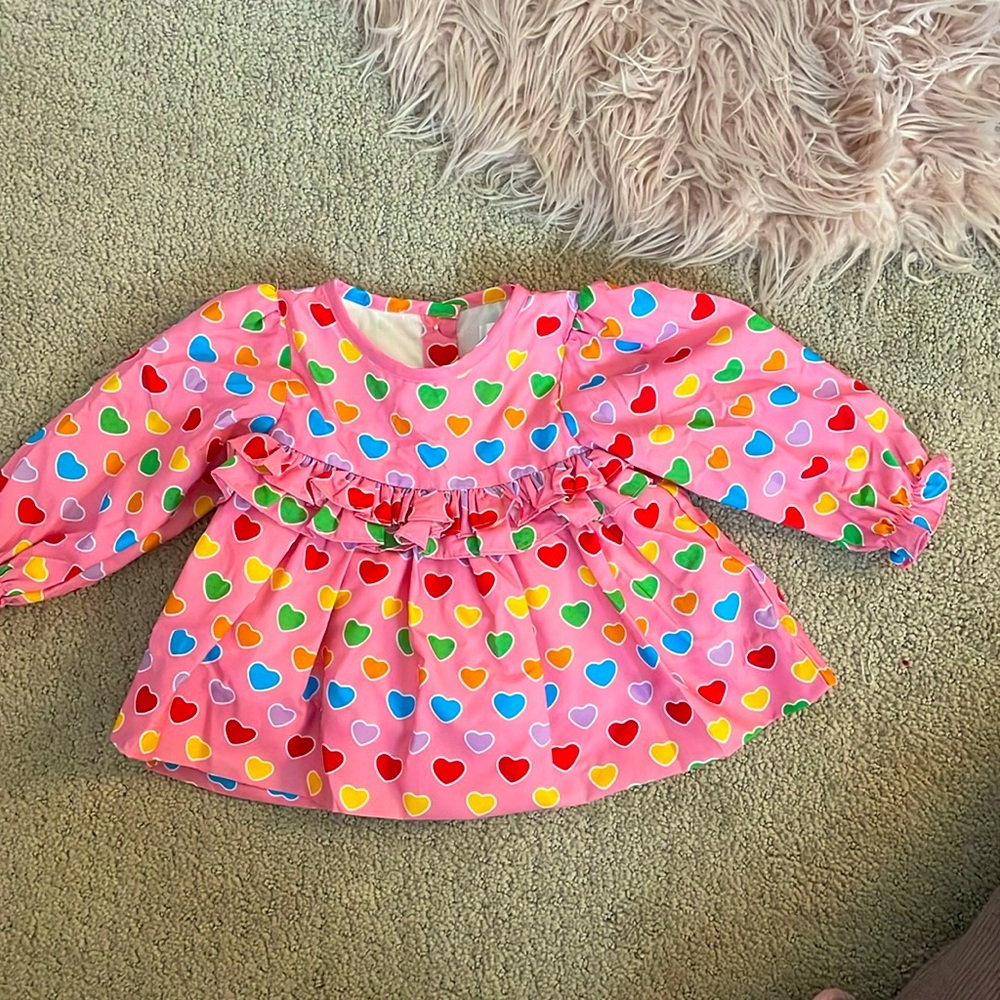 Cecil and Lou pink hearts top size 9months. Great for Valentines Day!